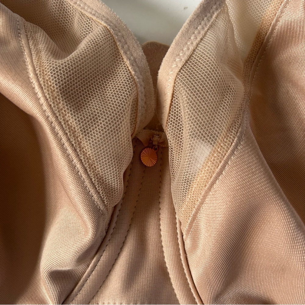 Elomi Smooth Seamless Banded Bra Underwire Tan Sahara 36F (UK)/ 36G (US) - Picture 6 of 11